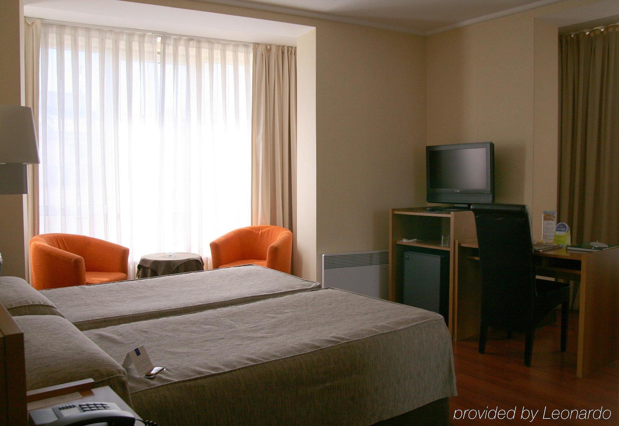 Hotel Yoldi Памплона Номер фото