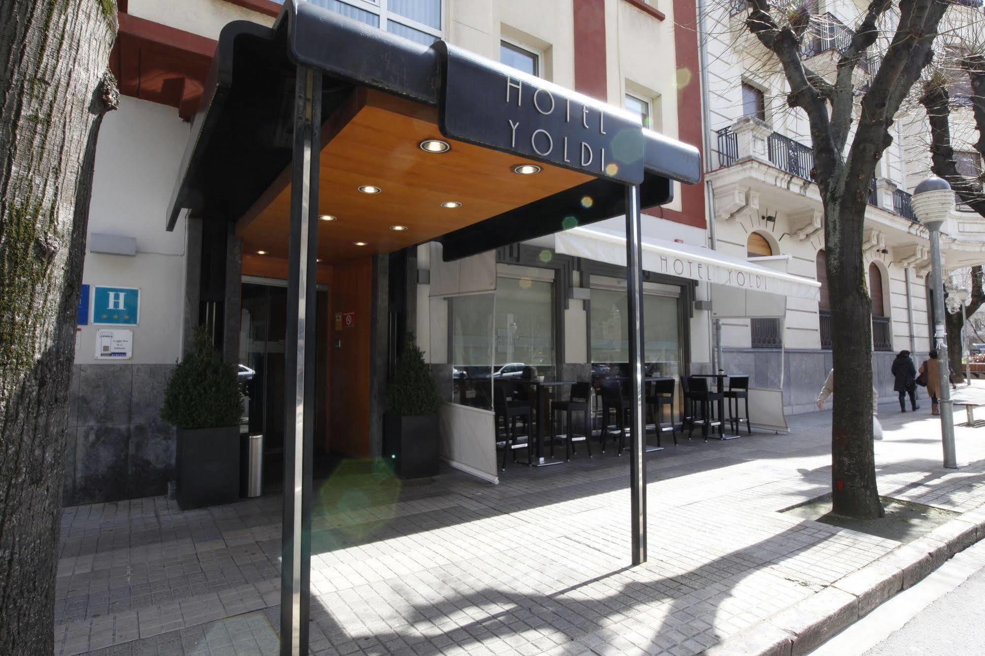 Hotel Yoldi Памплона Экстерьер фото